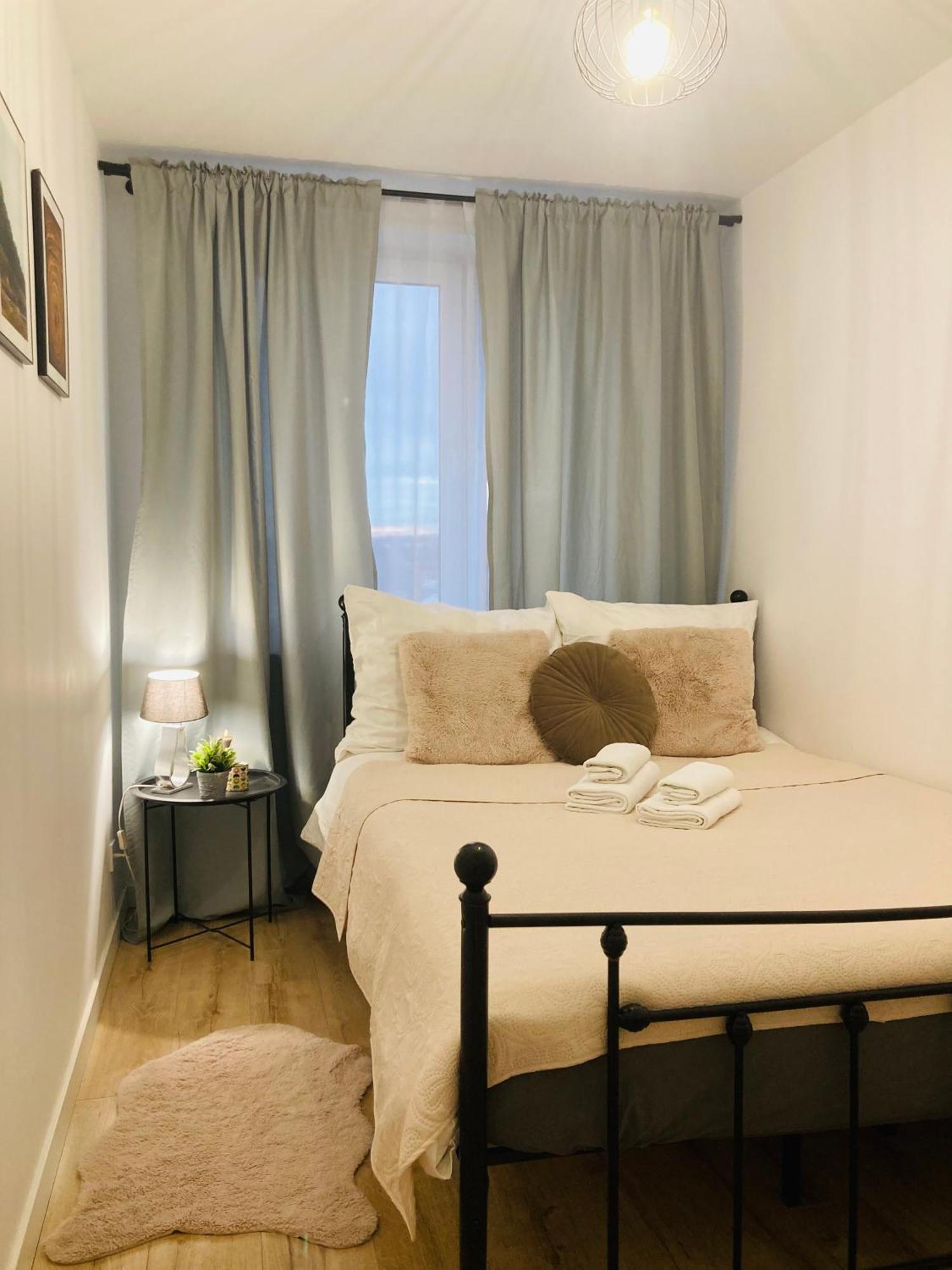 Apartament Lovely Space Rzeszów Exteriör bild